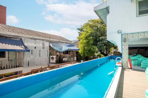 bangkok group bunk hotel khaosan