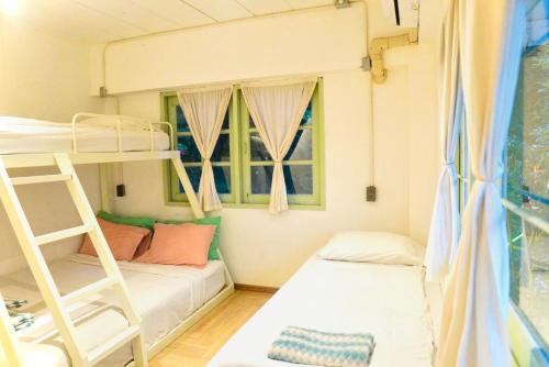 bangkok group bunk hotel khaosan