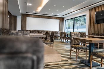 Zenith Hotel Frankfurt Airport,,4 star