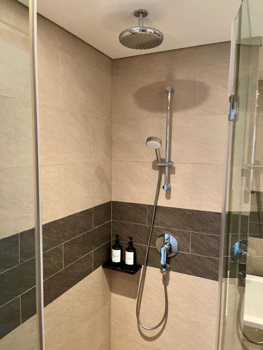 marina suite residence halong