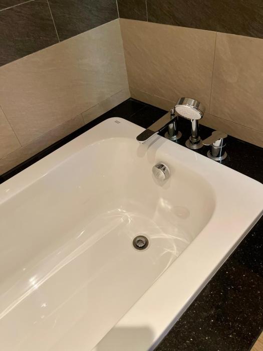 marina suite residence halong