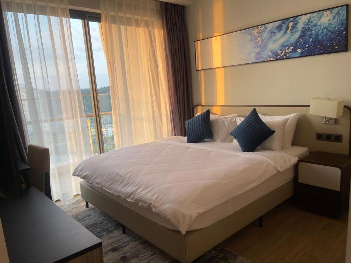 marina suite residence halong