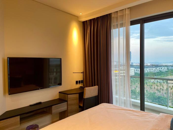 marina suite residence halong