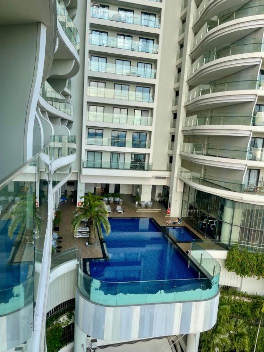 marina suite residence halong