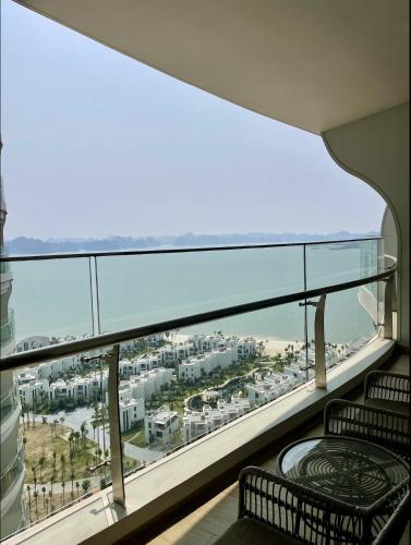 marina suite residence halong
