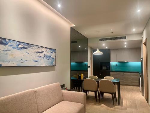 marina suite residence halong
