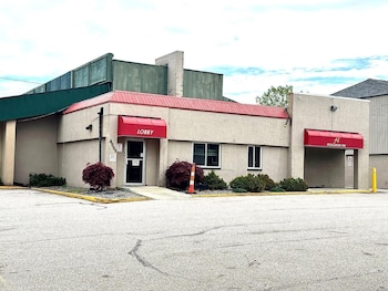 Highlander Inn Cleveland Beachwood Near I-480,,3 star