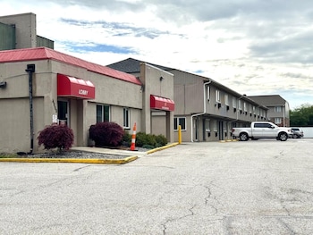 Highlander Inn Cleveland Beachwood Near I-480,,3 star