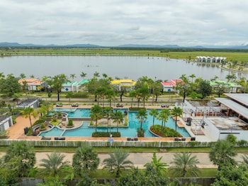 wonderland suites and resort