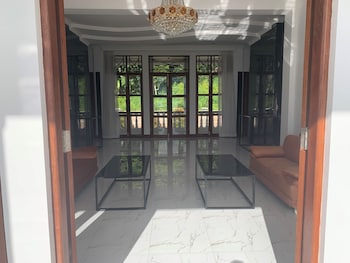 toba retreat mansion and villas