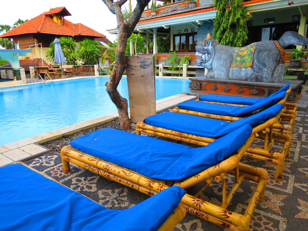 amed cafe and hotel kebun wayan
