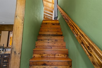 The Big House At Bunk House,,4 star