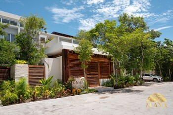 nhoa 207a lux 2br condo pool view in aldea zama