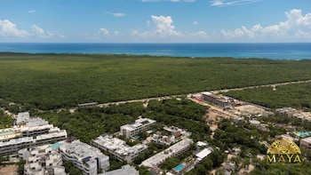 nhoa 207a lux 2br condo pool view in aldea zama