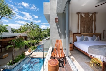 nhoa 207a lux 2br condo pool view in aldea zama