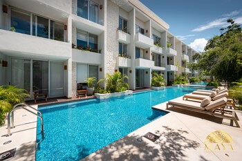 nhoa 207a lux 2br condo pool view in aldea zama
