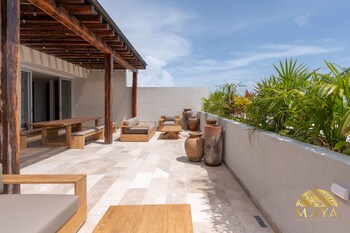 nhoa 207a lux 2br condo pool view in aldea zama