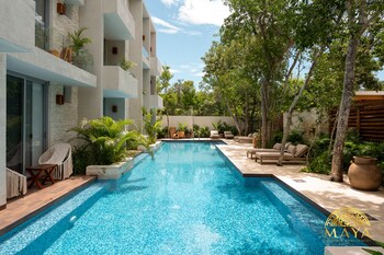 nhoa 207a lux 2br condo pool view in aldea zama
