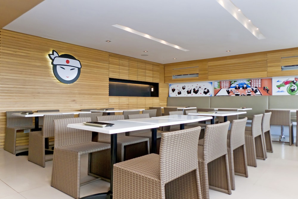 the oracle hotel and residences