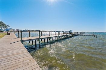 compass point 108