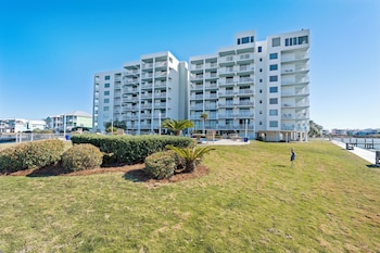 compass point 108