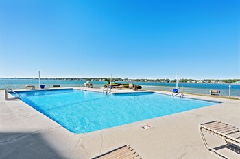 compass point 108