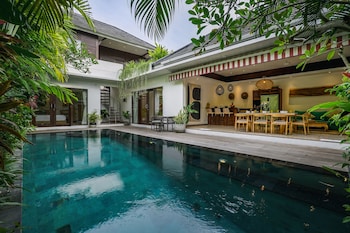 Frangipani Villa Mawe At Berawa,,3 star