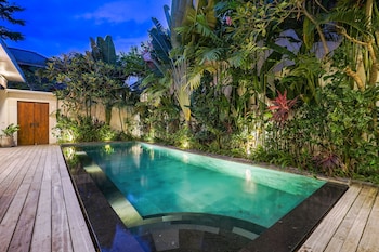 frangipani villa mawe at berawa