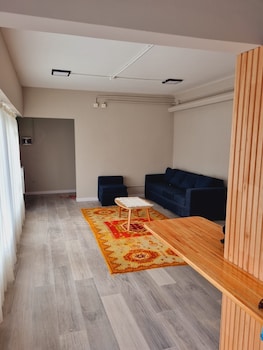 Guanaco Hostel,,2 star