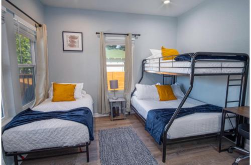 spectacular brand new 4br 2 5ba near dt riverwalk