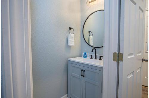 spectacular brand new 4br 2 5ba near dt riverwalk