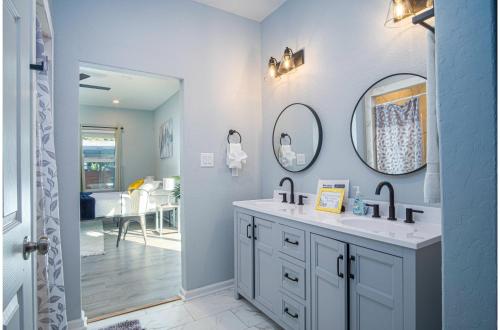 spectacular brand new 4br 2 5ba near dt riverwalk