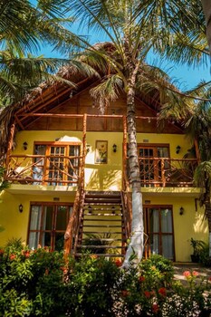 waikiki beach hostel