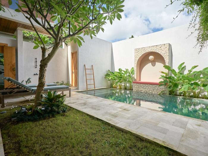 luna ola villa berawa