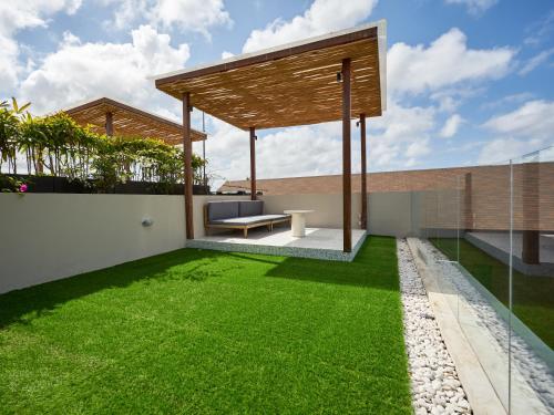 luna ola villa berawa
