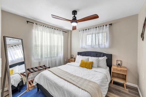 newly renovated walking distance to pier