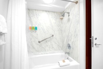 whaler resort by kbm