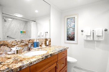 whaler resort by kbm