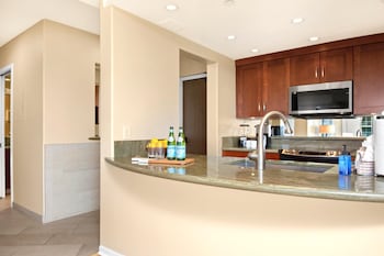 whaler resort by kbm