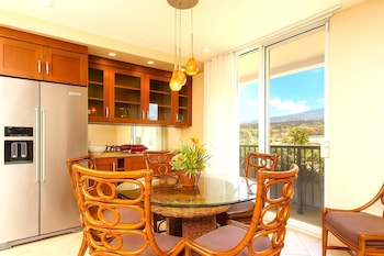 whaler resort by kbm