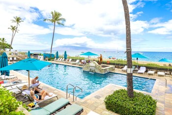 whaler resort by kbm