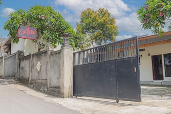 Asri Guesthouse,,2 star