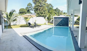 maret pool villa samui