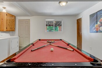 Space Base,216 Prior Ln,4 star