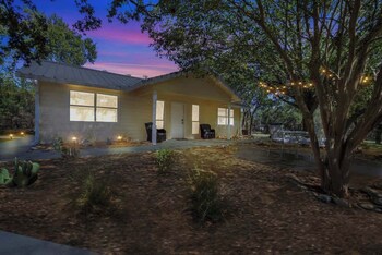 weitz getaway with private pool two hot tubs