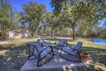 weitz getaway with private pool two hot tubs