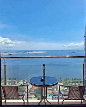 stayluxia manilabayview