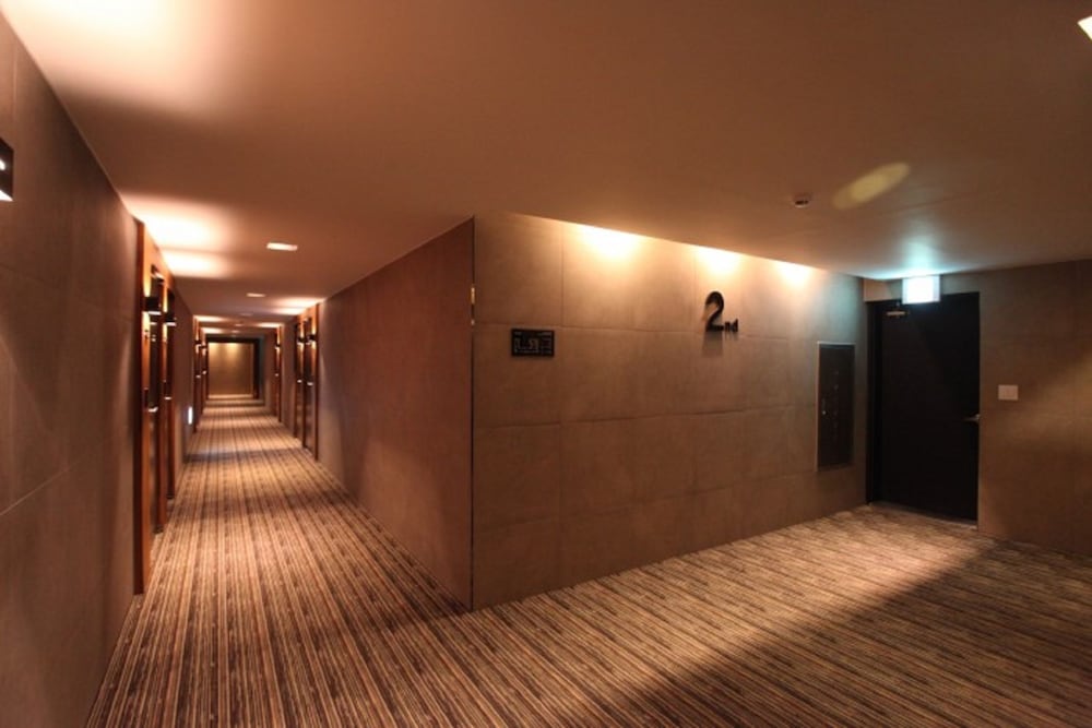 designers hotel the rich