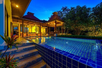 3bed bali style villa close to beach pr6