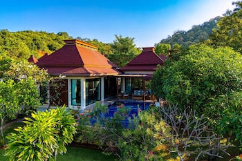 3bed bali style villa close to beach pr6
